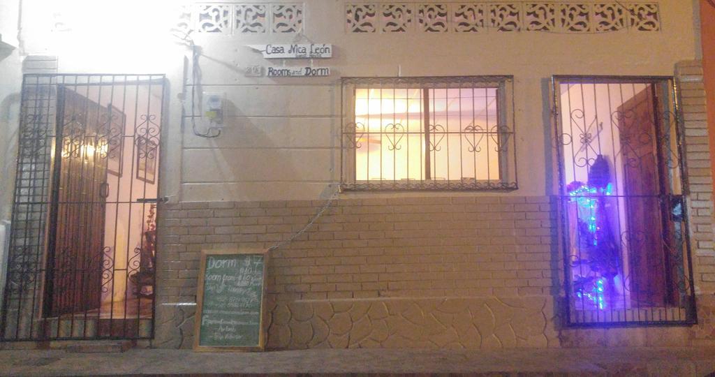Casa Nica Leon Hostel المظهر الخارجي الصورة
